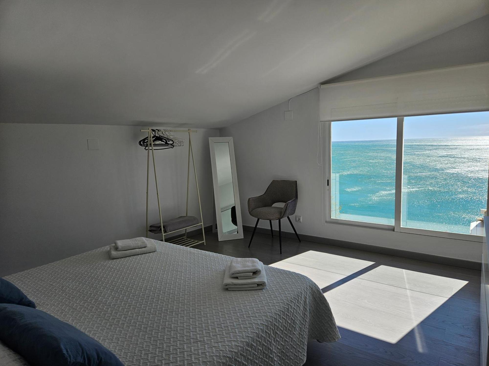 Fantastico Duplex Con Vistas Impresionantes Al Mar *